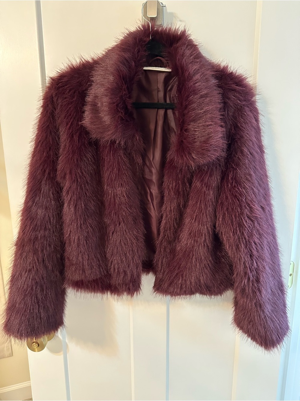 No Boundaries Plush Faux Fur Jacket - burgundy NEVER WORN